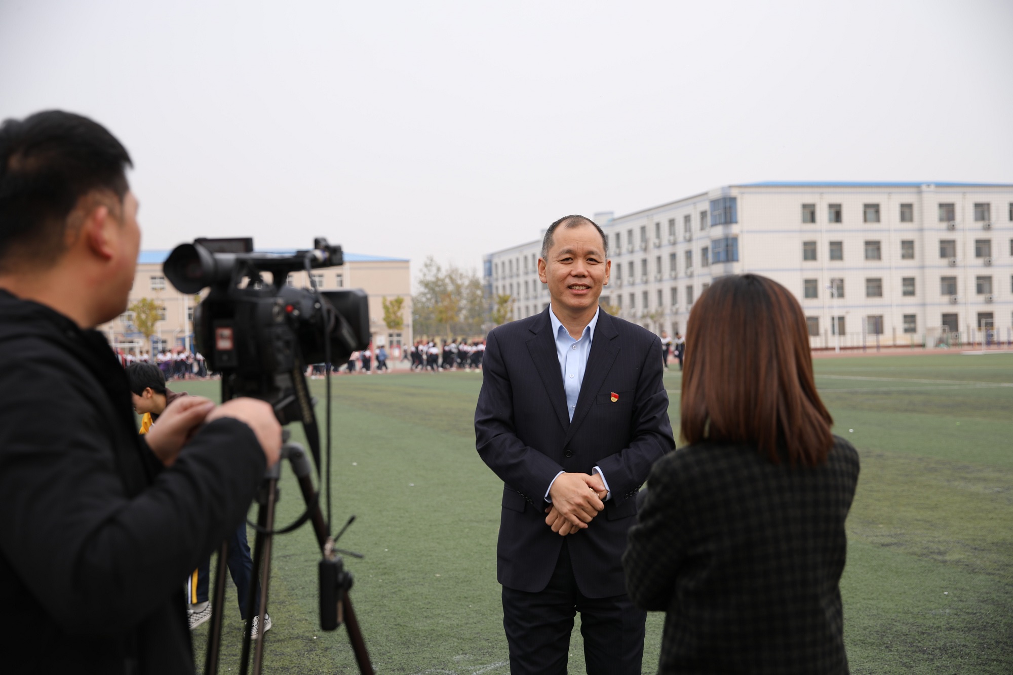 “多一张笑脸 多一份希望”携手同行,共筑未来| 球友会网页版走进青县一中